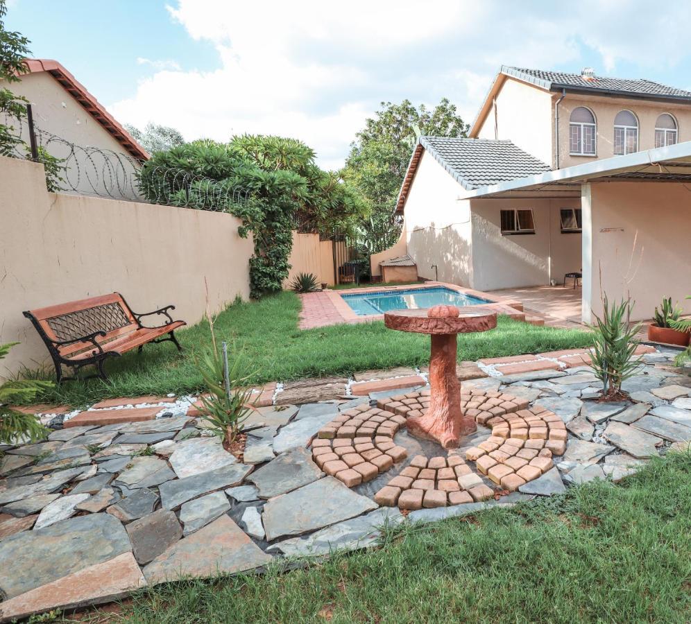 Menlyn Maine: The Exquisite Lunette Pretoria-Noord Eksteriør billede
